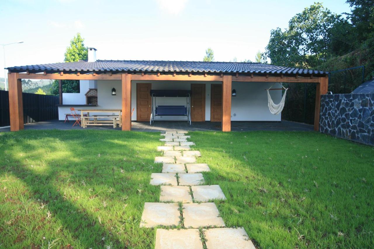 Casa Ribeira De Pera Villa Castanheira de Pera Exterior foto